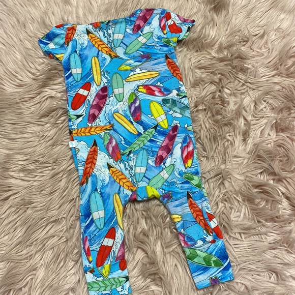 Posh Peanut Surfer Romper - Picture 4 of 5